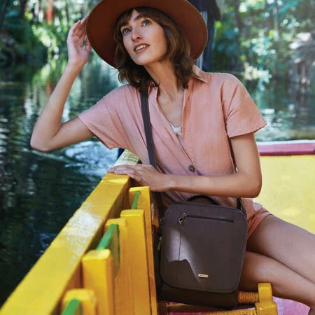 Top 10 🔔 Travelon Anti-Theft Classic Medium Tour Bag ✔️ 8 Top 10 🔔 Travelon Anti-Theft Classic Medium Tour Bag ✔️ - Image 8